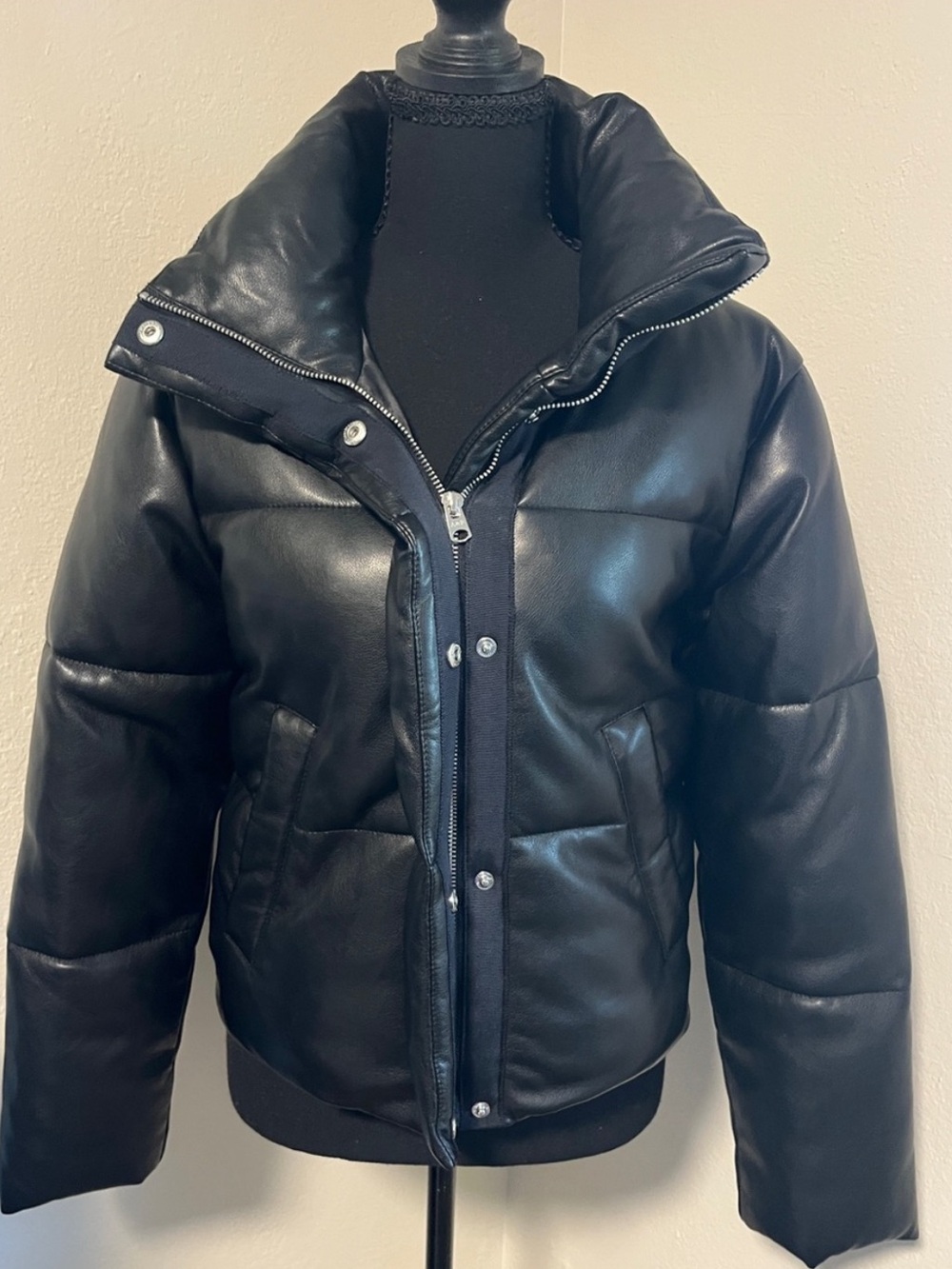 Abercrombie Mini Puffer Vegan Jacket-XSmall
